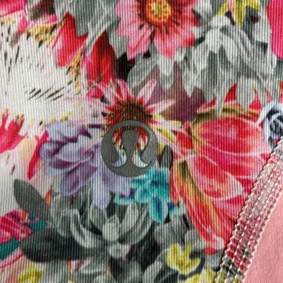 Lululemon Inspire Crop ||  * All Luxtreme - Picture 8 of 9